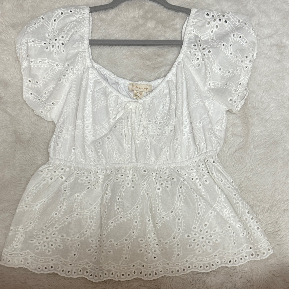 Elegant White Eyelet Blouse with Puff Sleeves